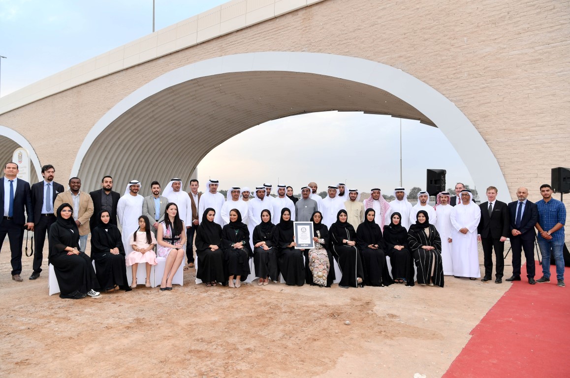 The bridge has a capacity of 2,000 vehicles per hour and a life expectancy of up to 104 years, without the need for maintenance.