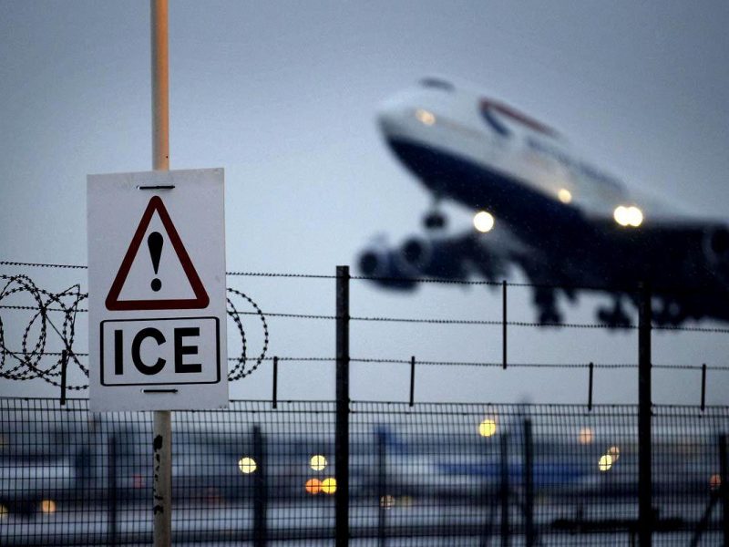 Heathrow airport ice weather conditions