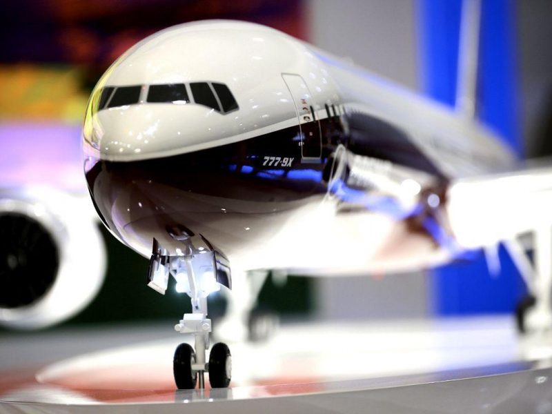 A model of the new Boeing 777. (Getty Images)