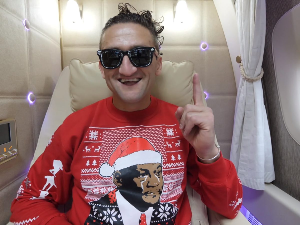 Casey Neistat travels in Emirates new First Class suite