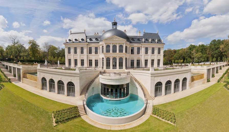 Chateau Louis XIV - which has fountains that can be controlled by iPhone - had smashed records to become the world's priciest home.