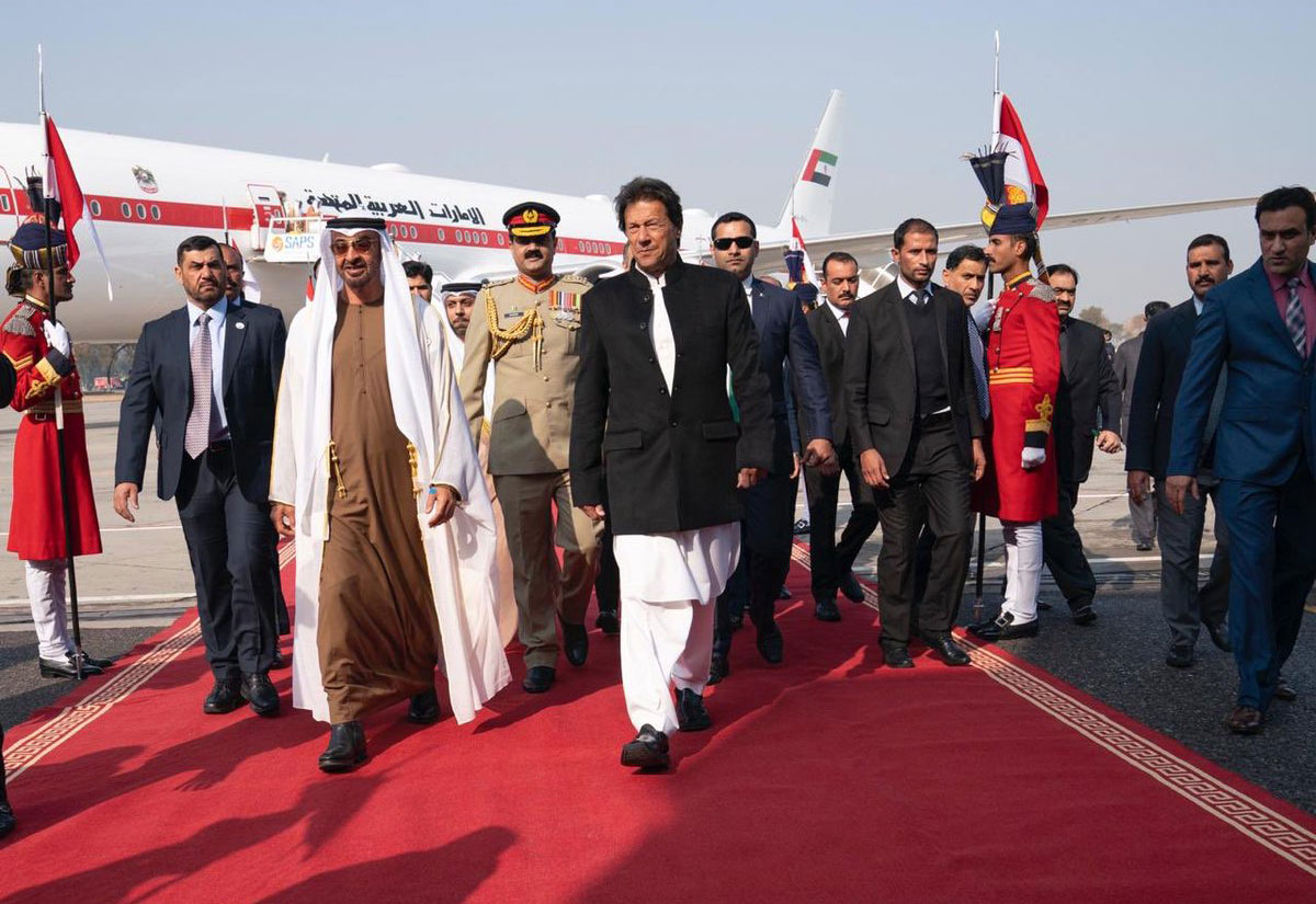 The red carpet was rolled out for Abu Dhabi's Crown Prince Sheikh Mohamed bin Zayed Al-Nahyan in Islamabad Sunday, just weeks after his country offered $3 billion to support Pakistan's battered economy.