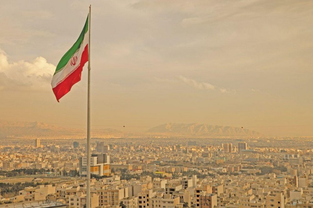 Iran introduces credit cards for first time - Arabian Business: Latest ...