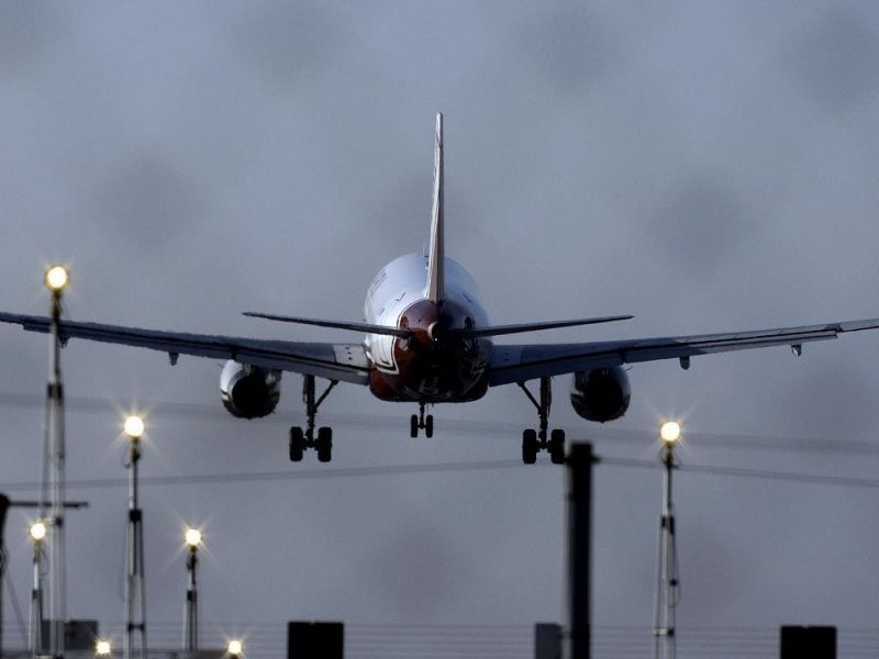 Generic airplane, airport