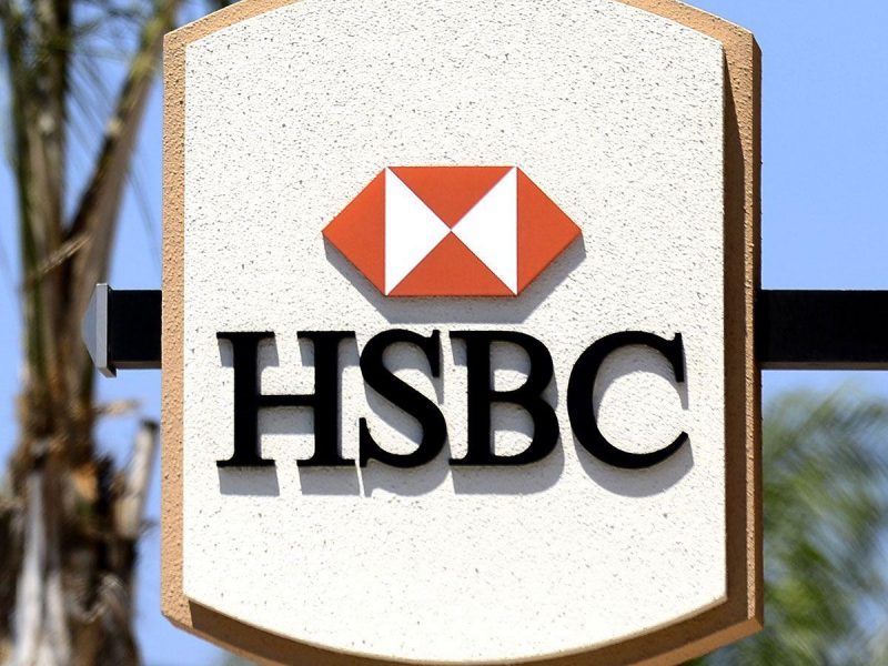 Four days after HSBC Holdings said it would shrink its global Islamic banking operations, National Bank of Abu Dhabi revealed very different plans.