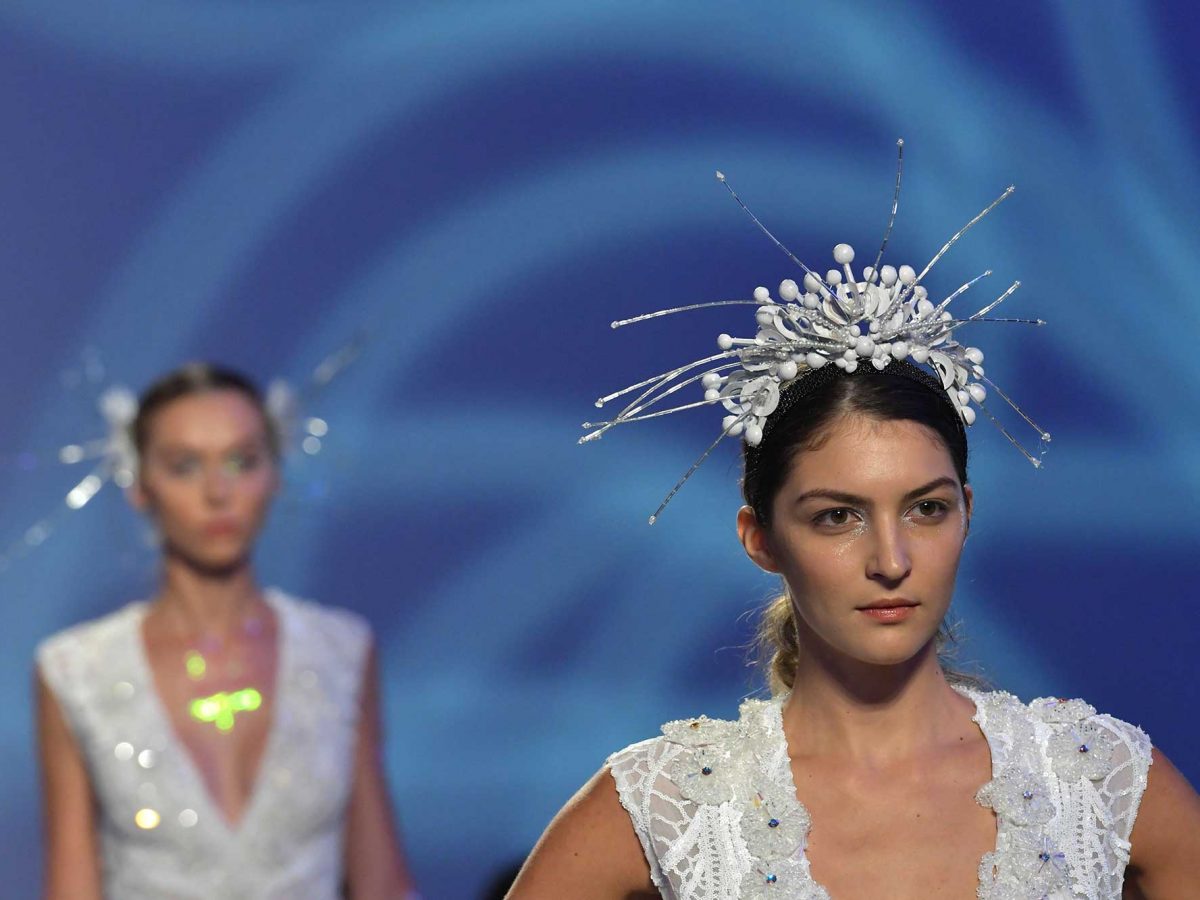 A model presents a creation by Amato during the Arab Fashion Week in the United Arab Emirate of Dubai on November 15, 2017.