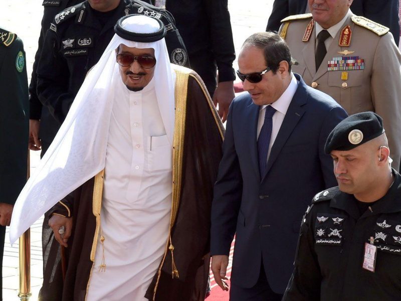 Saudi King Salman bin Abdulaziz with Egyptian President Abdel Fattah al-Sisi. (Getty Images)