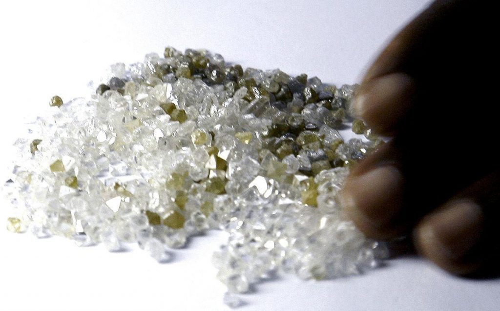 Zimbabwe says will sell controversial diamonds in Dubai - Arabian Business