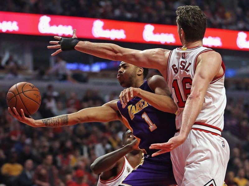 DAngelo Russell #1 of the Los Angeles Lakers puts up a shot around Pau Gasol #16 of the Chicago Bulls at the United Center (Photo by Jonathan Daniel/Getty Images)n