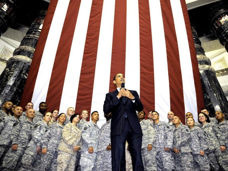 US President Obama with troops in Iraq. The US has said it will withdraw its ground troops by the year-end