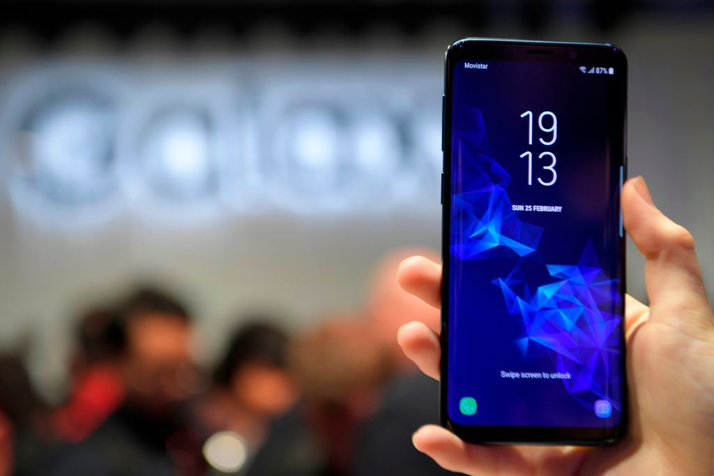 Samsung Electronics cited "lacklustre demand in the memory business and intensifying competition in the smartphone business" for the dismal outlook.