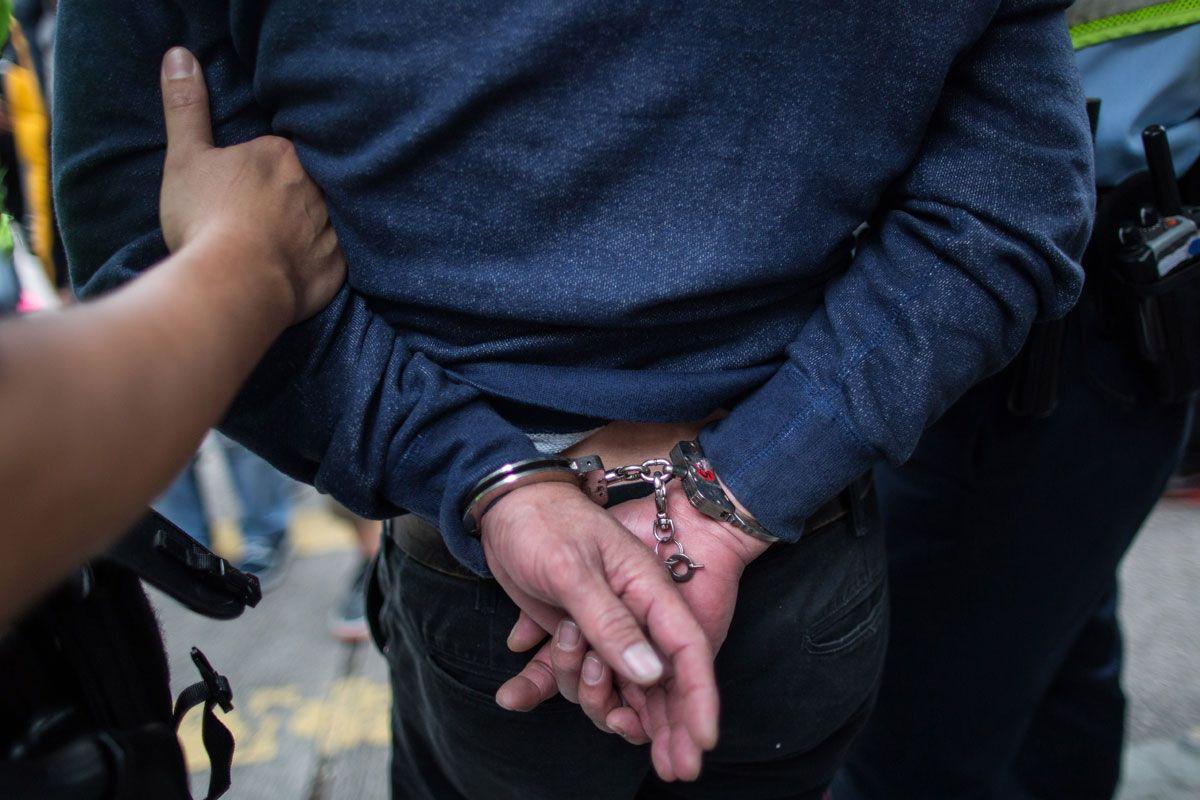 Handcuff (Getty Images)