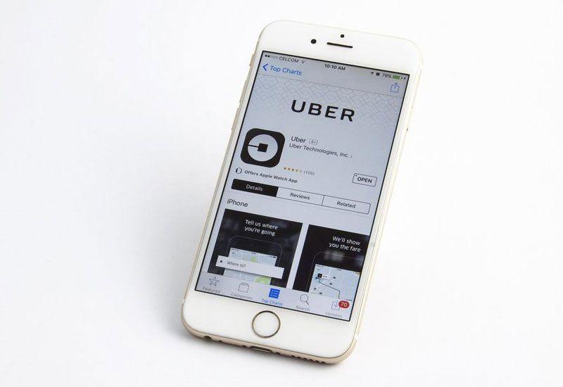 Uber Chief Executive Officer Dara Khosrowshahi has financial incentives to take the company public next year at a lofty valuation.