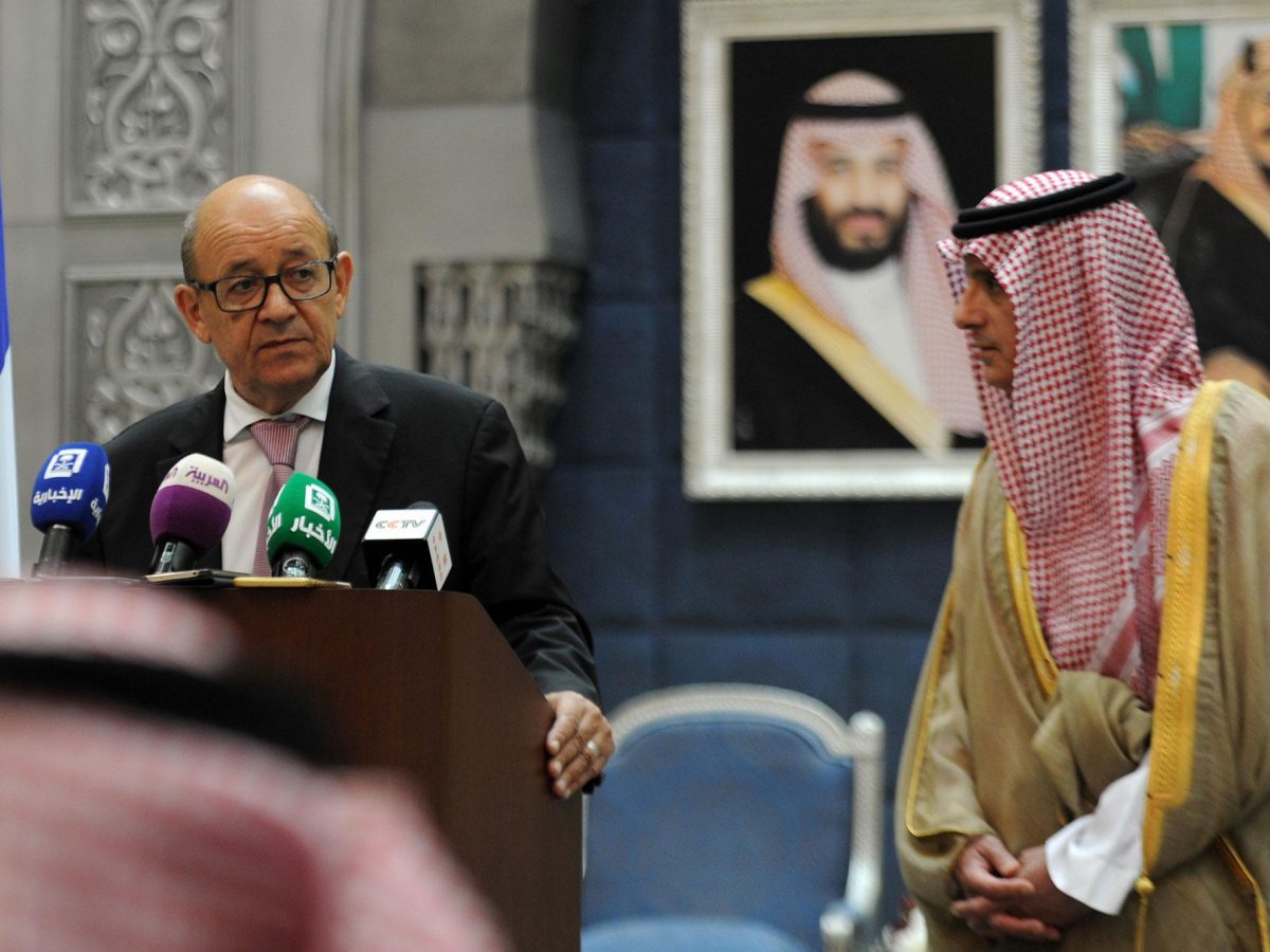 French Foreign Minister Jean-Yves Le Drian (L) speaks during a joint press conference with his Saudi counterpart Adel al-Jubeir (R) in Jeddah on July 15, 2017.