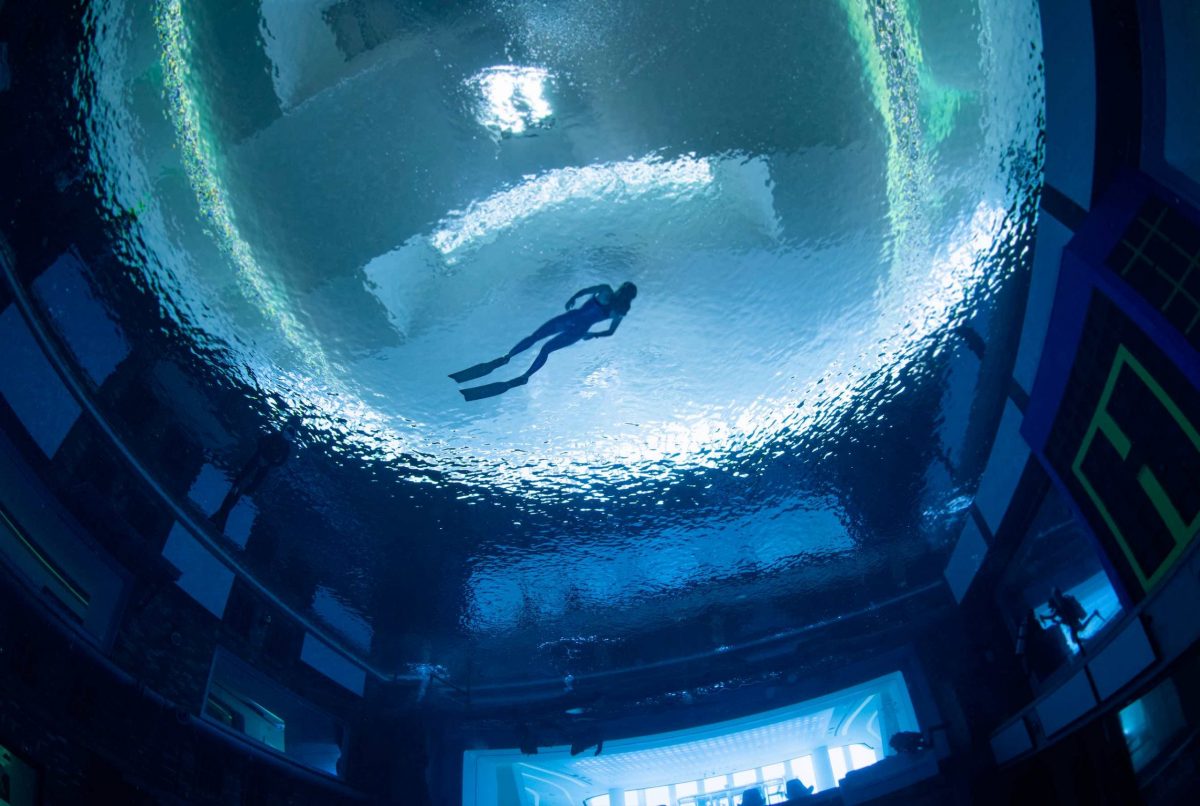 Dubai opens the world's deepest swimming pool for diving - Arabian ...