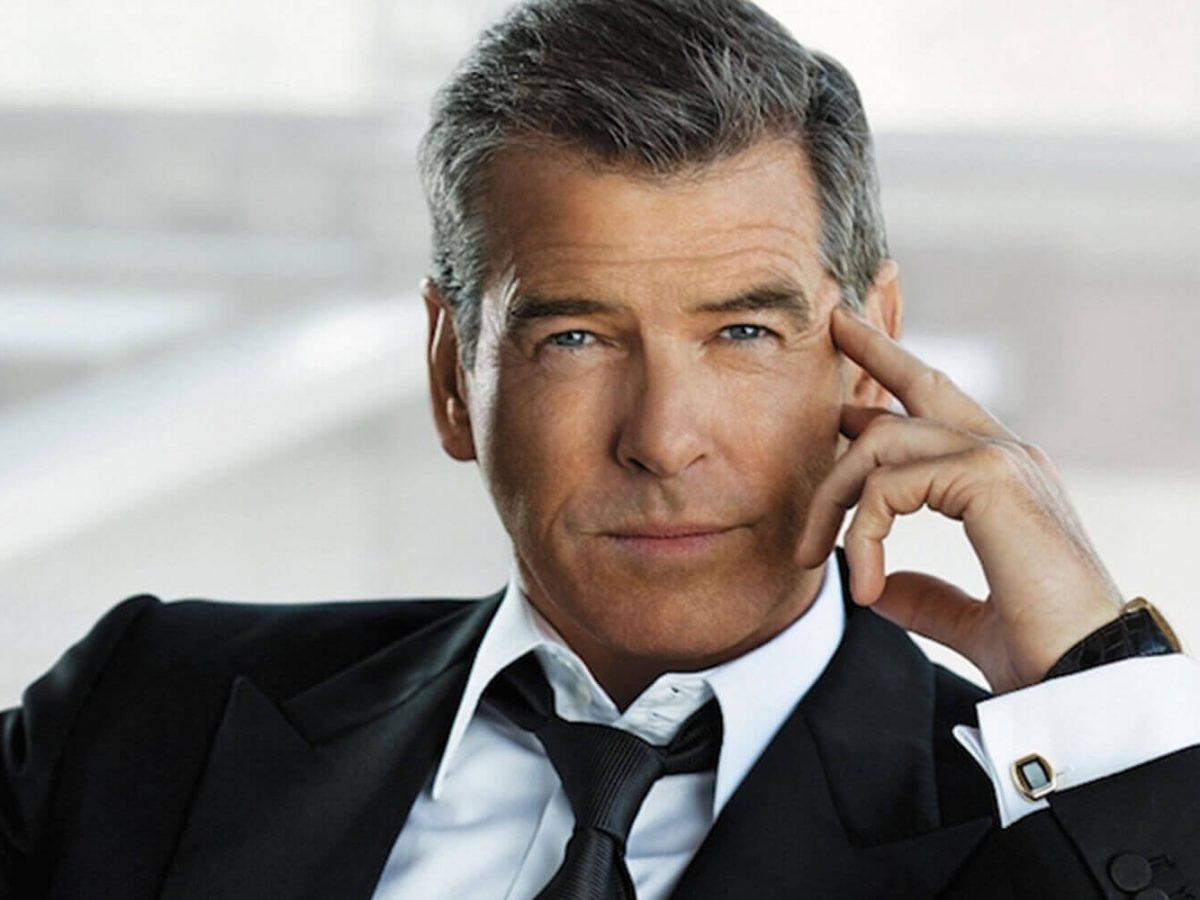 Pierce Brosnan has signed on to star in the upcoming gold heist thriller The Misfits.