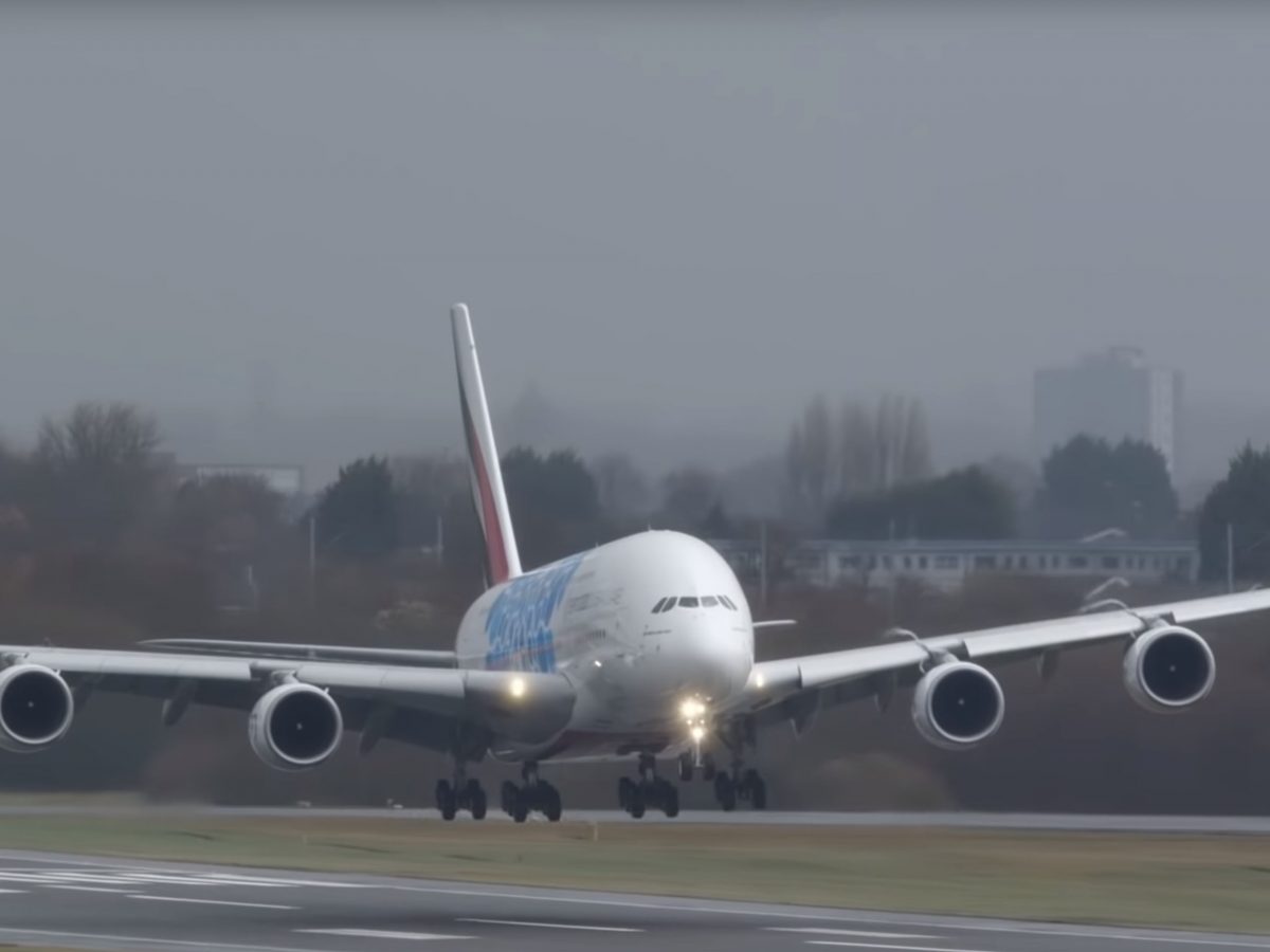 A YouTube video has captured the moment an Emirates airline A380 battled severe winds in Birmingham this week to land at the UK airport.