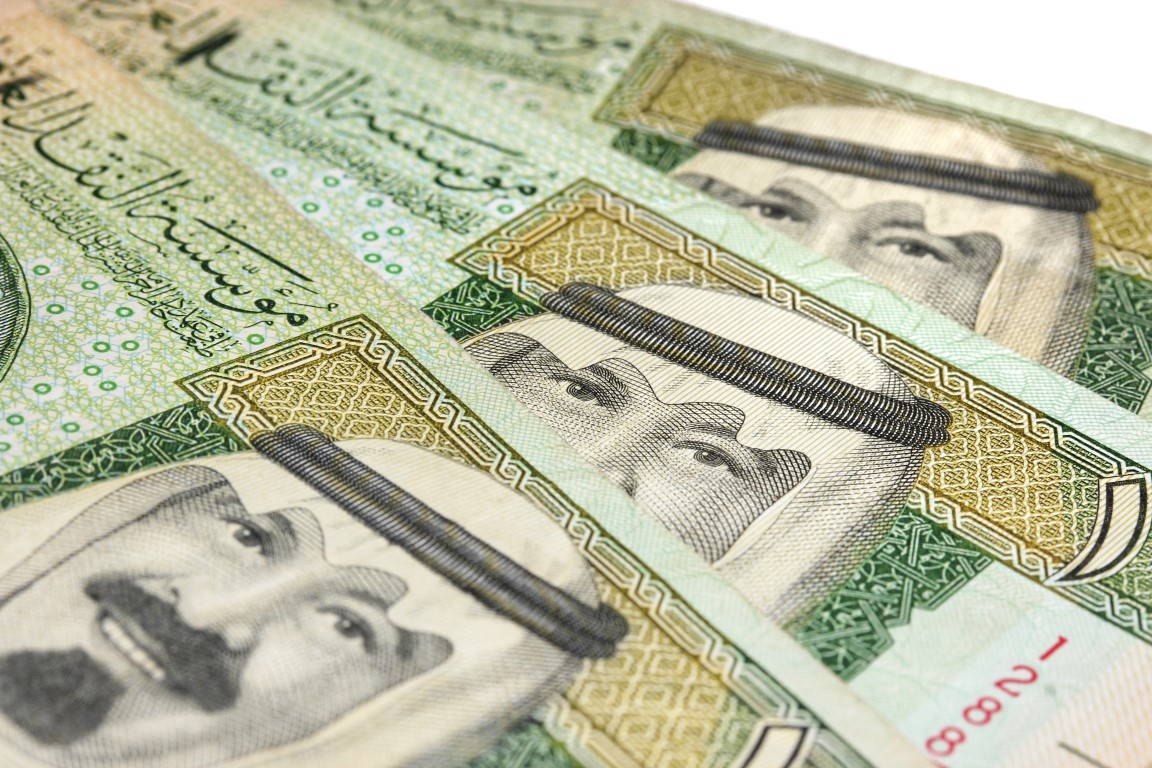 Higher oil will boost Saudi saving not spending, IMF says