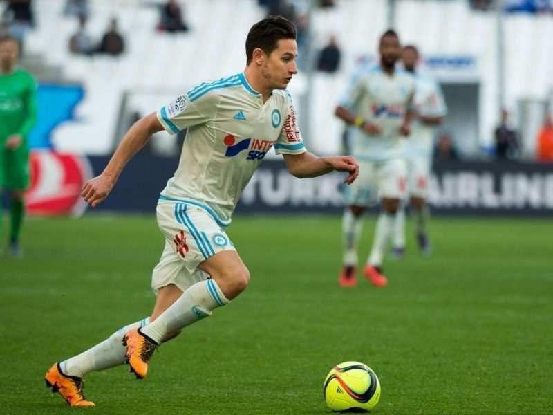 Marseilles French midfielder Florian Thauvin runs with the ball during the French L1 football match between Olympique de Marseille and Saint-Etienne at Velodrome Stadium in Marseille, southern France. (BERTRAND LANGLOIS/AFP/Getty Images)