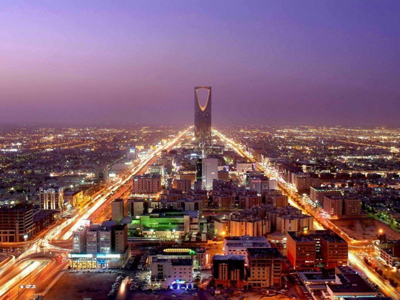 Regional giant The IMF expects Saudi Arabia’s non-oil GDP to grow 2.6 percent in 2017.