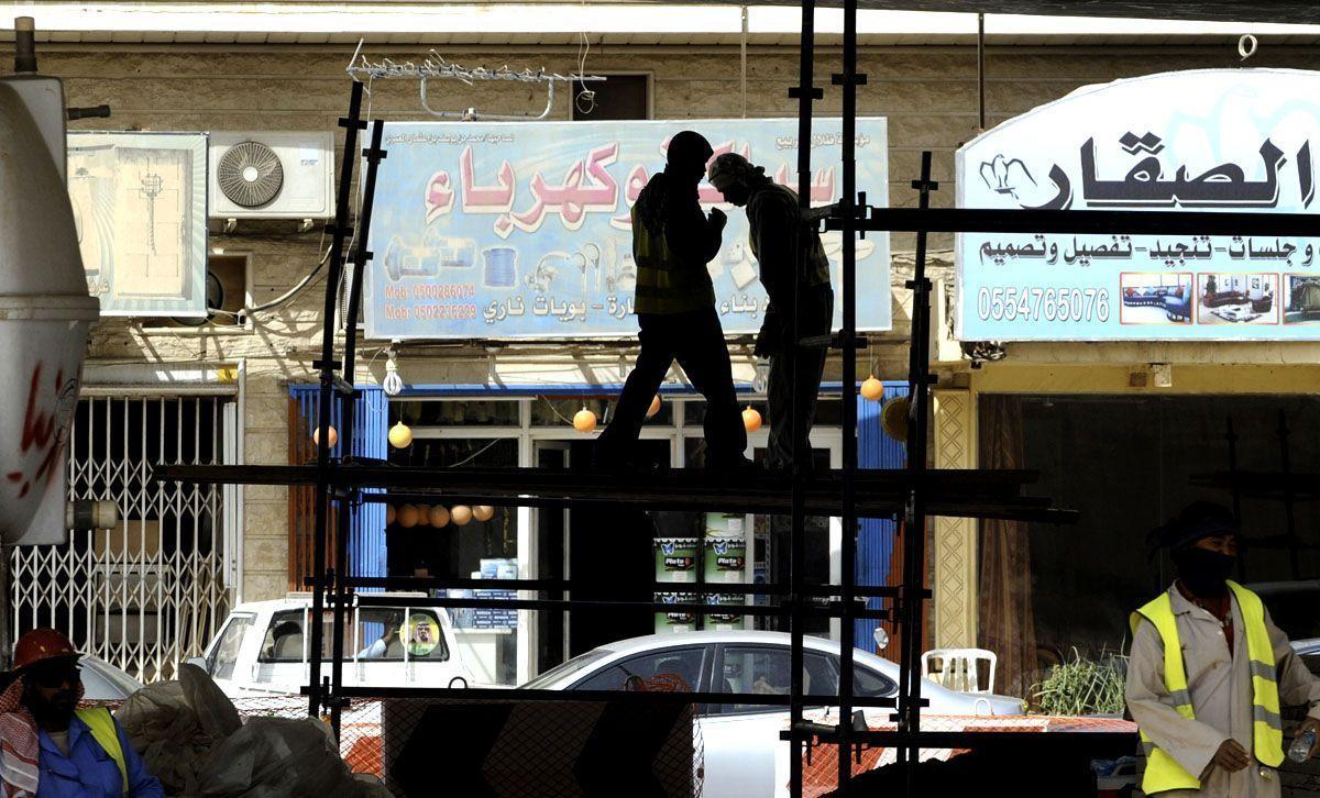 Asian labourers work at a flyover construction site in eastern Riyadh. (AFP/Getty Images - for illustrative purposes only)