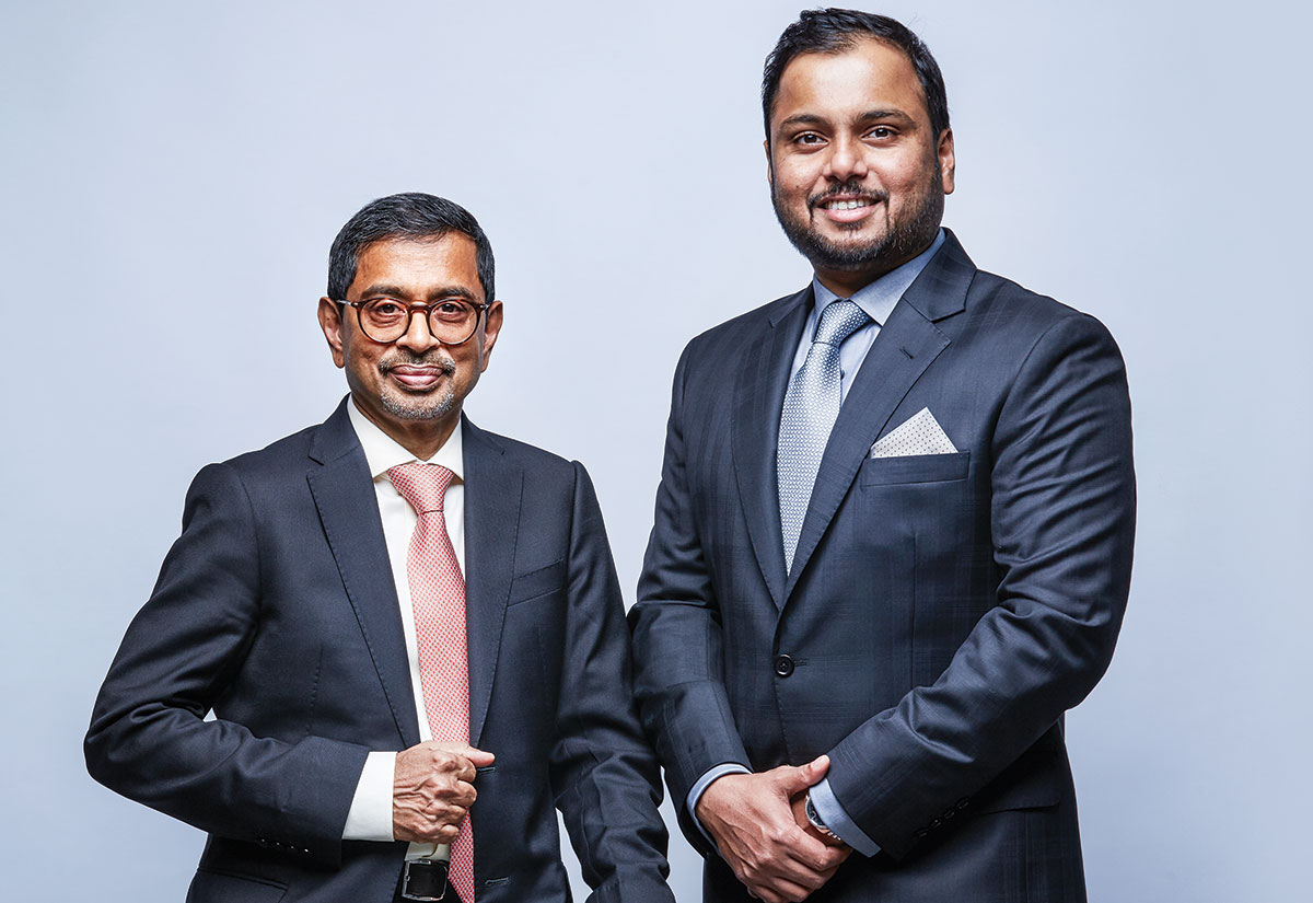 KP Abdul Salam, group executive director, Malabar Group and Shamlal Ahamed MP, managing director, International Operations, Malabar Gold & Diamonds