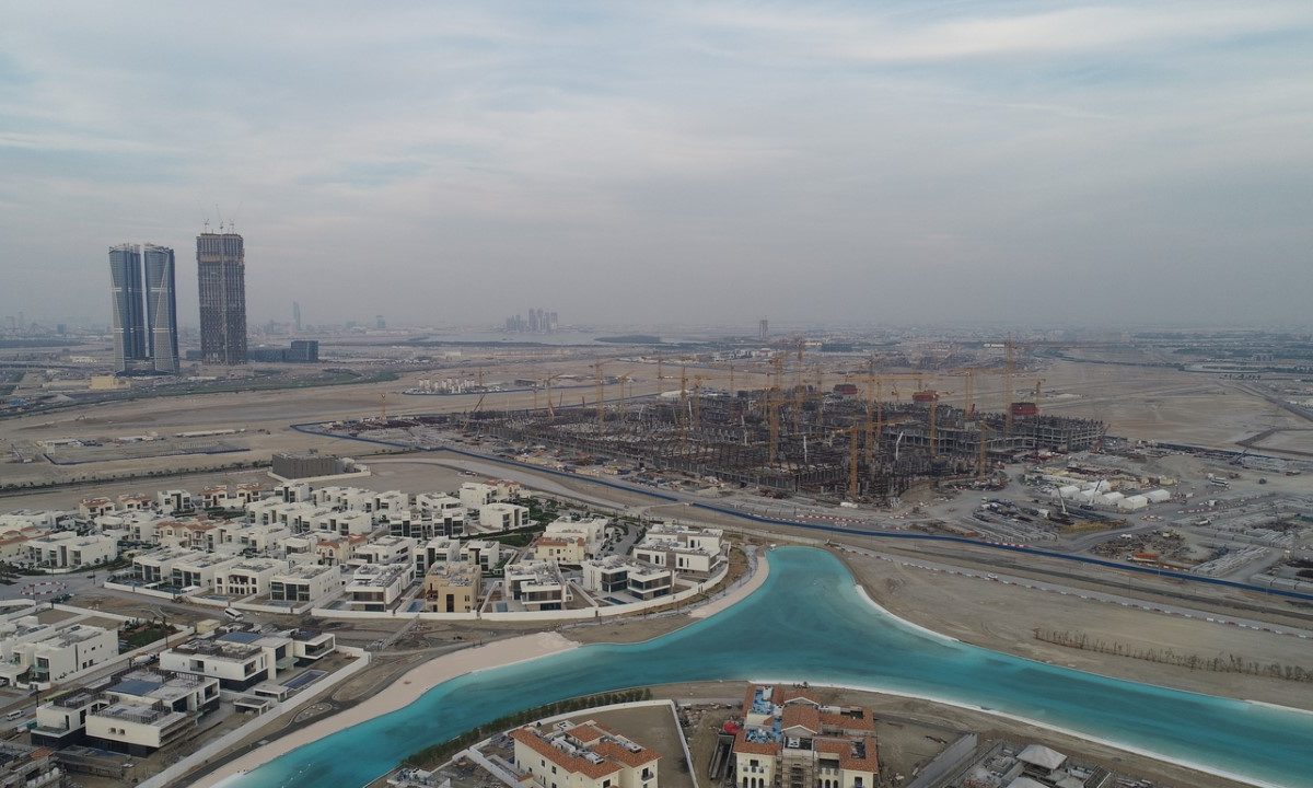 Upon completion, Meydan One will host 580 retail stores including 30 anchor stores and 80 flagship luxury stores, 190 dining outlets and a 13,200-square metre hypermarket.