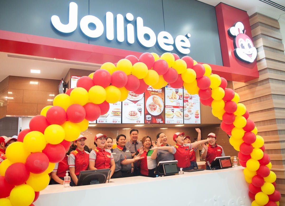 The Philippines’ biggest restaurant operator will initially invest $100 million in a Singapore holding company set up with its Vietnamese partners in the Superfoods Group to acquire the specialty coffee and tea brand.