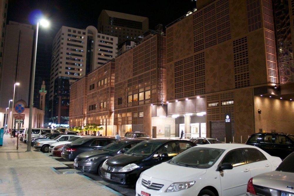 abu-dhabi-drivers-can-query-parking-tickets-arabian-business