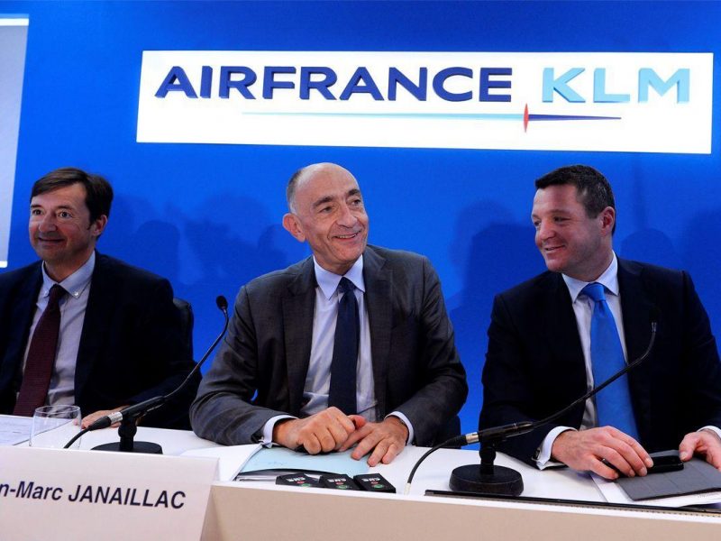 Air France-KLM group CEO, Jean-Marc Janaillac (C) presents the Air France-KLM new strategic Trust Together project, flanked by New Air France CEO Franck Terner (L) and KLM President and CEO Pieter Elbers (R). Air France-KLM said o it will launch an assault on the competition with the creation of a long and medium-haul subsidiary, aimed at