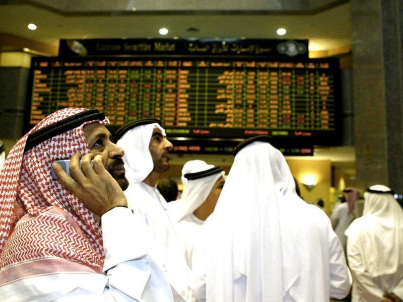 Dubais index ticks up 0.3 percent to 1,484 points.