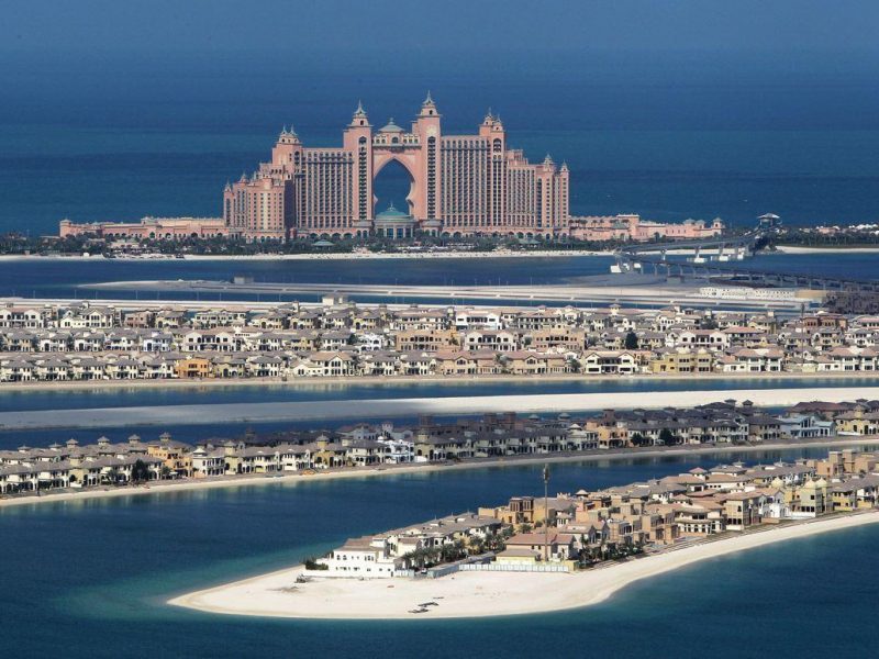 Island resort Atlantis, The Palm is in the market with an $800m refinancing.