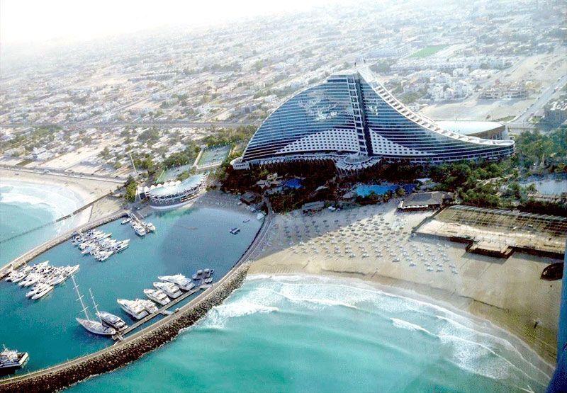 Jumeirah Beach Hotel in Dubai (for illustrative purposes only)