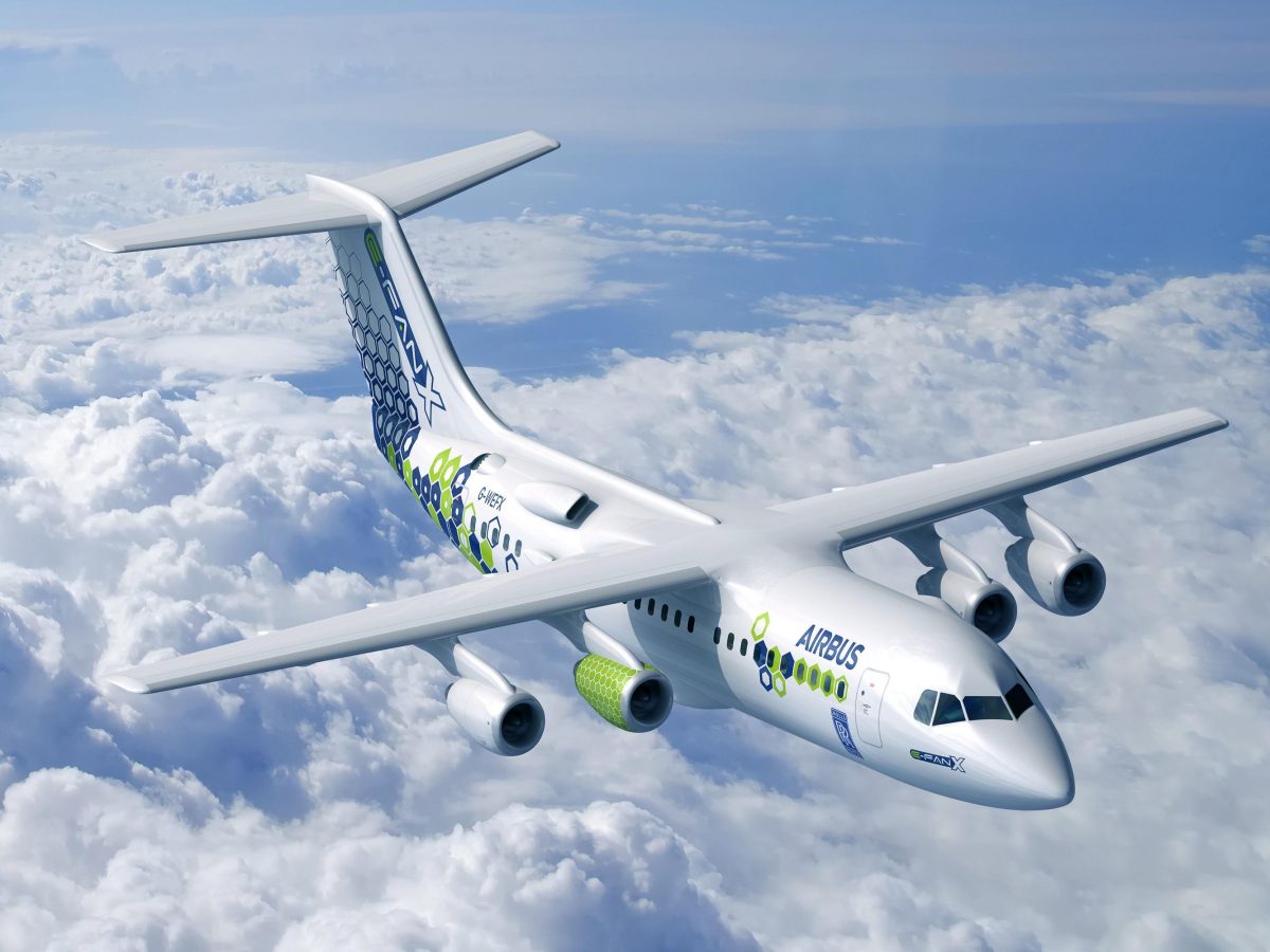 Full-size commercial airliners will need much longer: the Airbus project mooted in Paris will take at least 15 years to reach fruition.