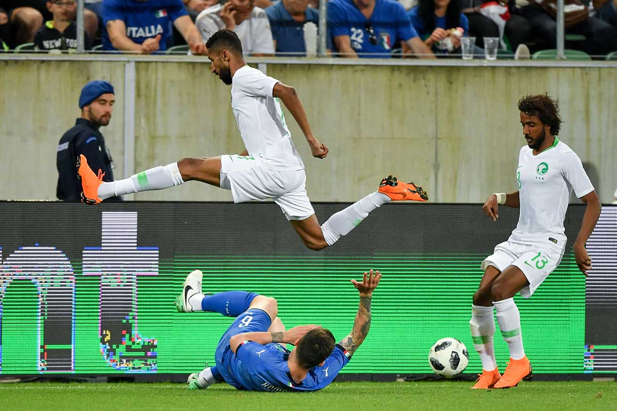 Saudi Arabia in action against Italy in a recent friendly.  With less than two weeks to go until the World Cup begins with a match between Russia and Saudi Arabia on Thursday, June 14, uncertainty had surrounded the availability of the world’s most eagerly awaited international football tournament on the UAE’s two main telecoms providers.