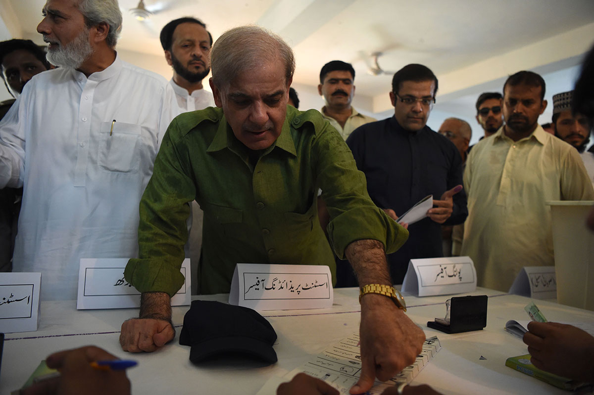 Pakistan Heads Into Its Most Controversial Election In Years Arabian