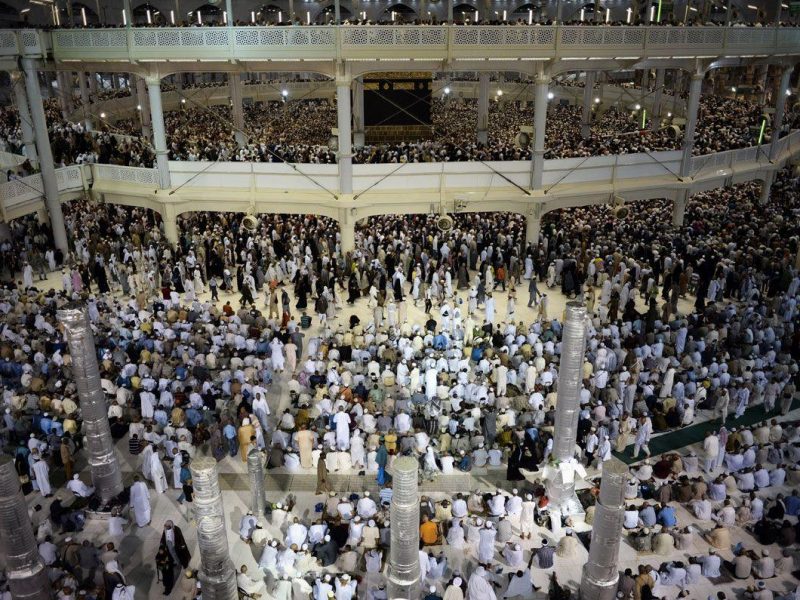 Grand Mosque in Saudi Arabias holy Muslim city of Makkah. (Mohammed al-Shaikh/AFP/Getty Images)