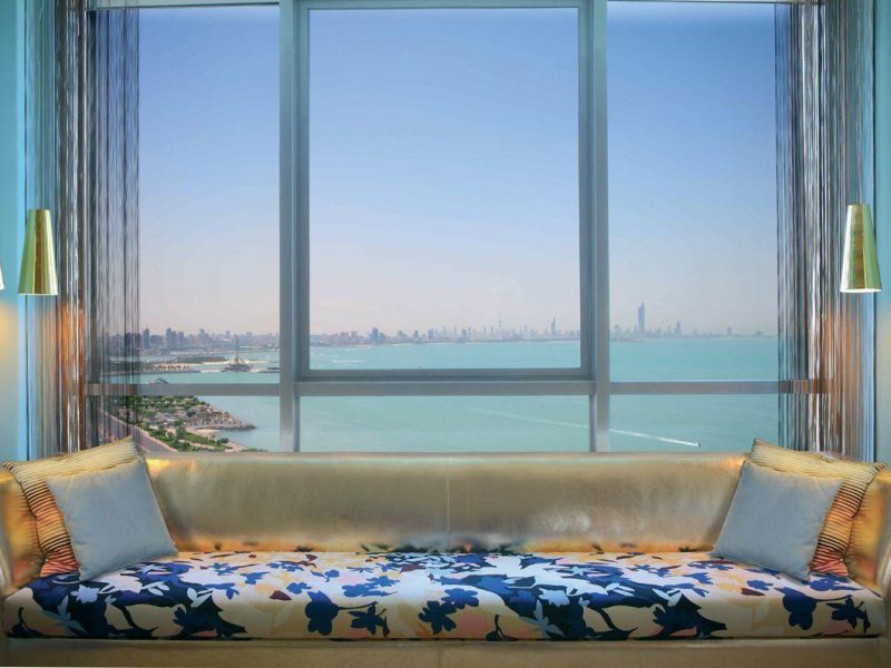 Situated in the center of Abu Dhabi city, the 5-star hotel contains 588 guestrooms and 262 furnished apartments