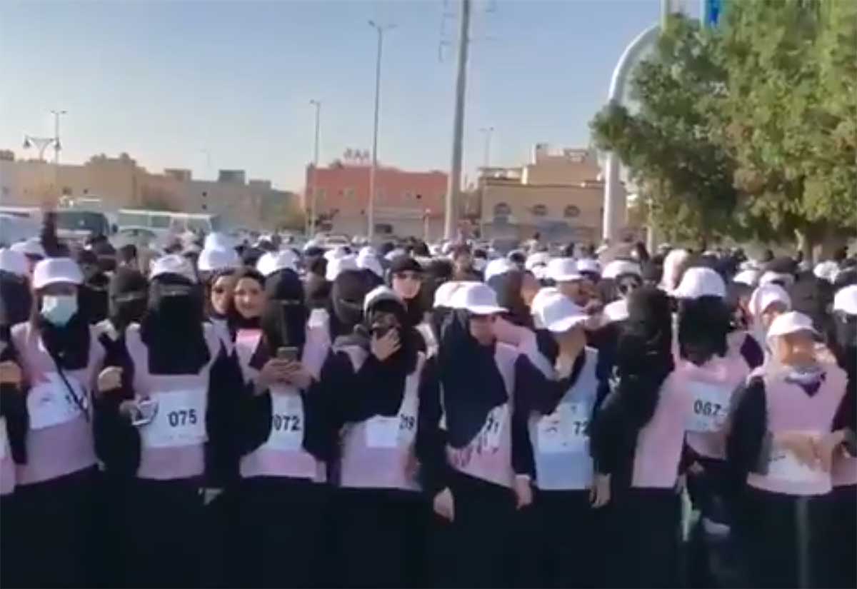 Saudi Arabia Hosts First Marathon For Women - Arabian Business