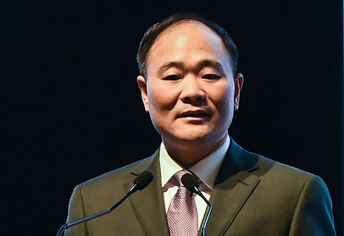 Chinese billionaire Li Shufu