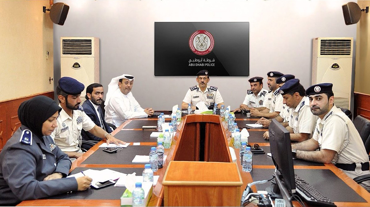 The meeting, which was chaired by Brigadier Khalifa Al Khaili, director of the Central Operations Directorate, included Nasser Al Busaidi, Director of Khalifa Port, and Mohammed Al Rumaithi, director of the Cargo Administration, and was attended by several administration directors and officers.