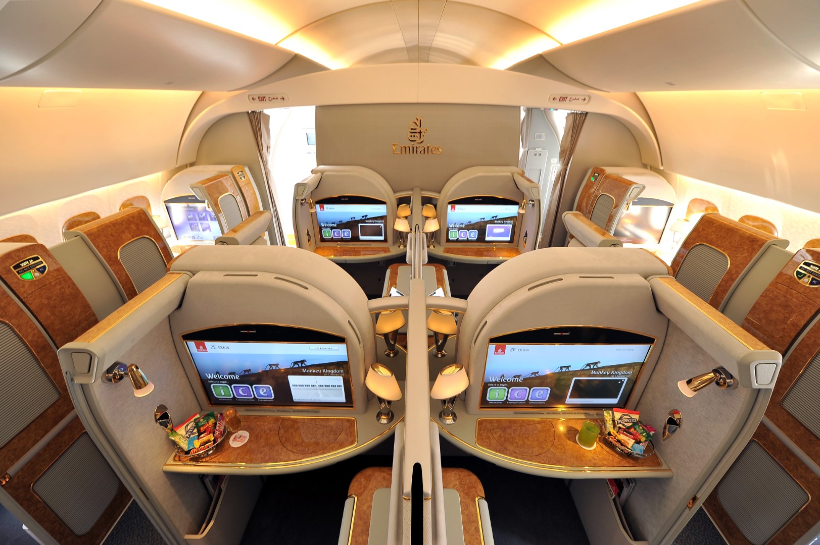 Video: Do airlines make money from first class? - Arabian Business