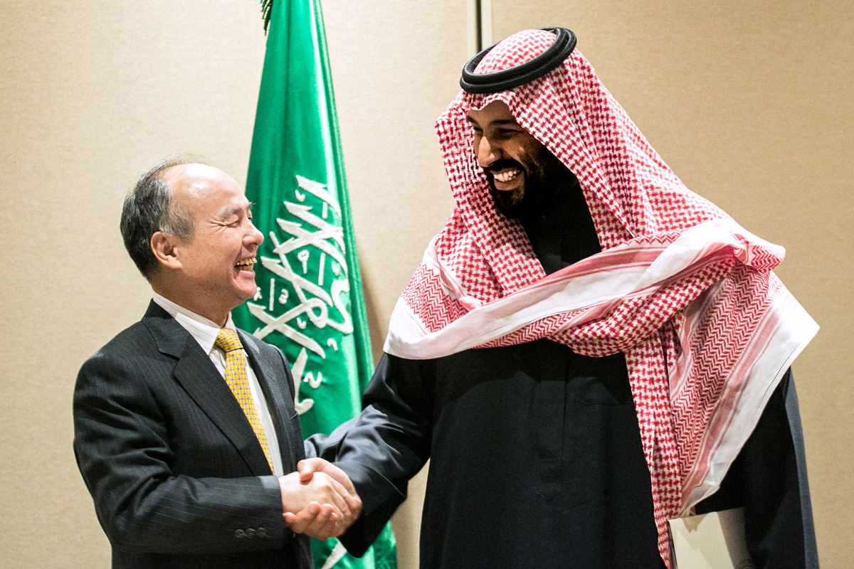 Masayoshi Son chairman and chief executive officer of SoftBank Group Corp and Mohammed bin Salman Saudi Arabia's crown prince. Photo: Jeenah Moon/Bloomberg