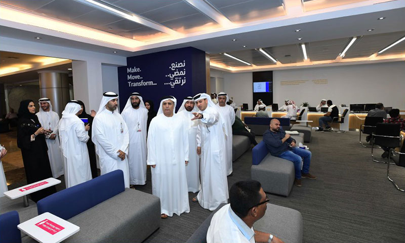 The 472 m sq three-in-one centre mimics the design of five-star customer service centres and allows corporate and individual clients, as well as RTA employees, to have transactions processed under one roof.