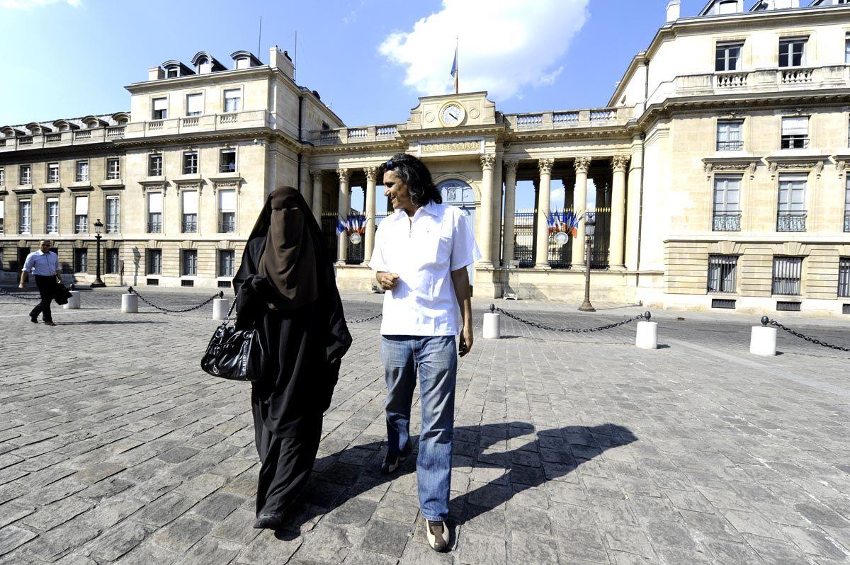 Muslim woman wears the burqa in France.