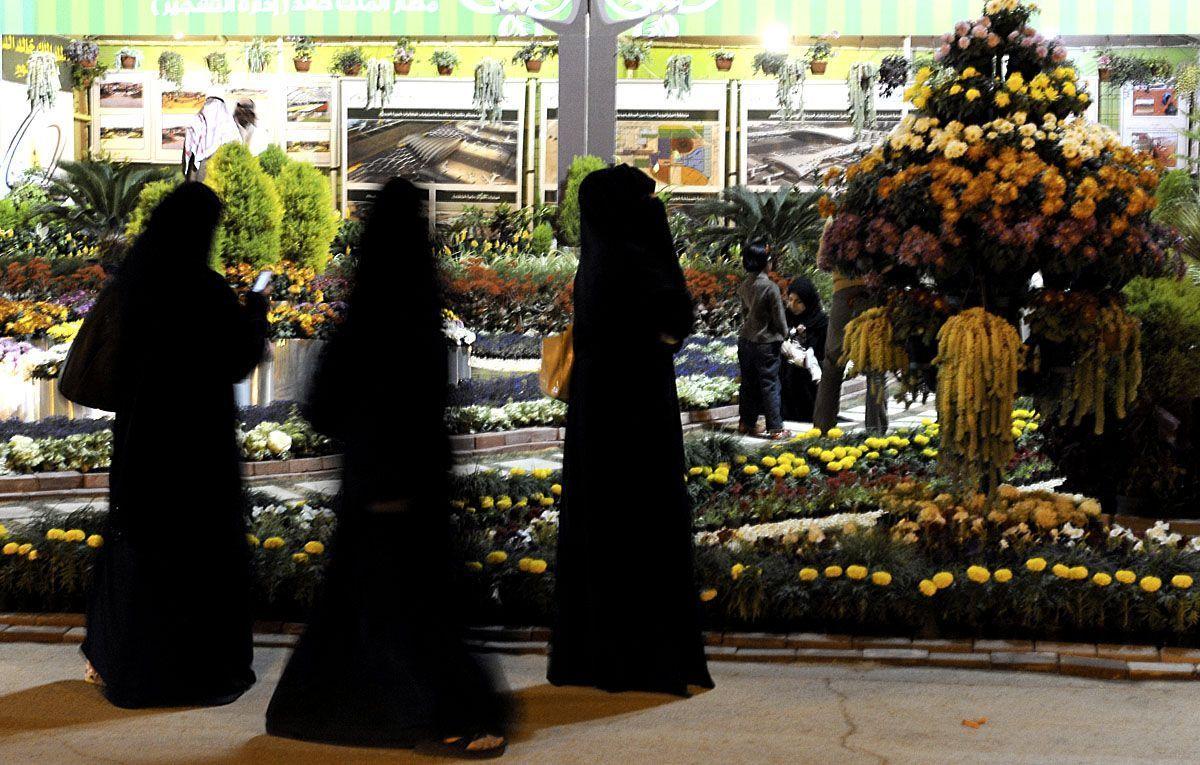 Saudi women visit Spring festival Arabian Business