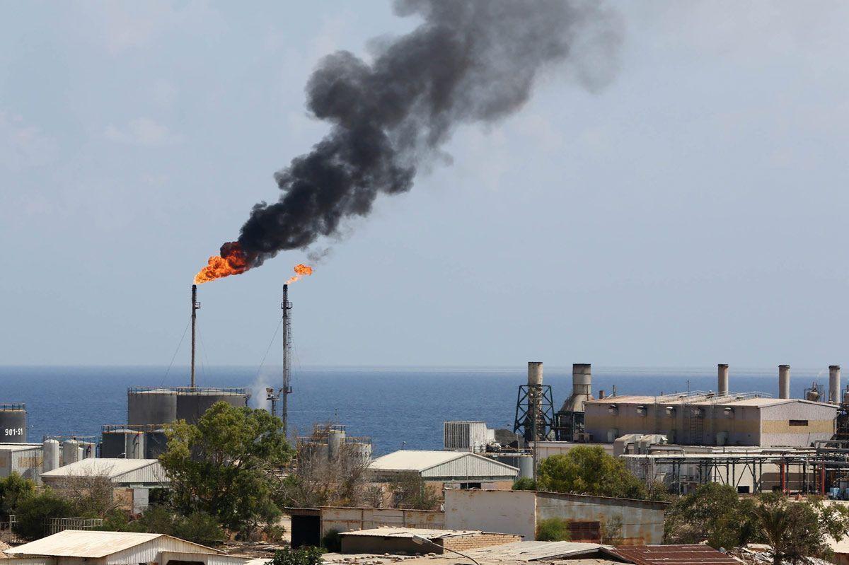 Libya oil exports continues despite violence - Arabian Business