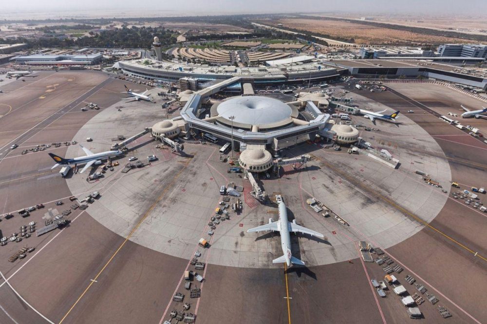 Abu Dhabi airport reports slight drop in passenger numbers - Arabian ...