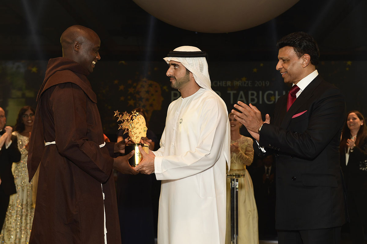 In pictures: Kenyan teacher Peter Tabichi wins Global Teacher Prize ...