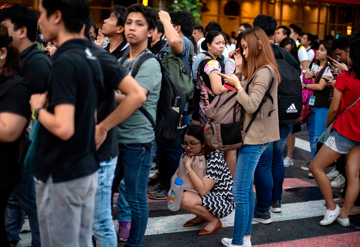 In Pictures: Powerful Earthquake Hits Philippines - Arabian Business ...